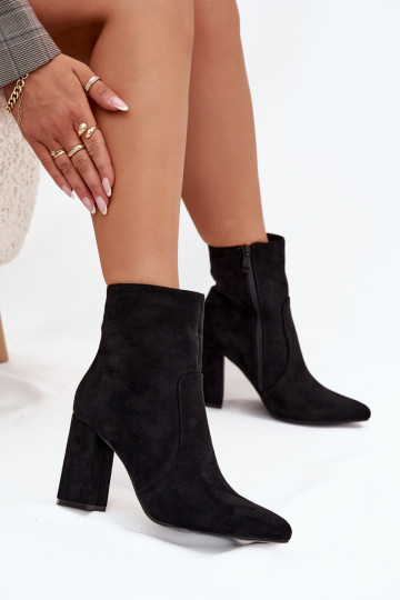Stivaletti da donna caldi in suede sintetico, neri Pralina