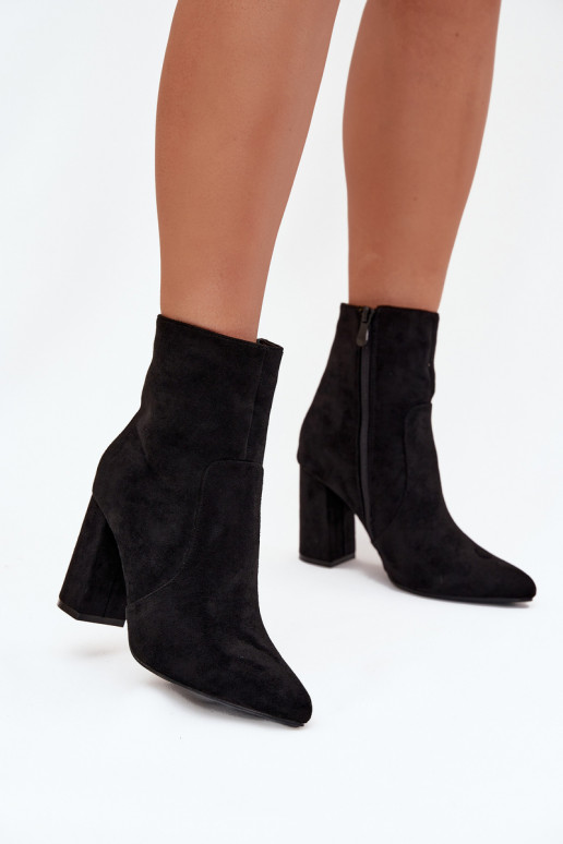 Stivaletti da donna caldi in suede sintetico, neri Pralina