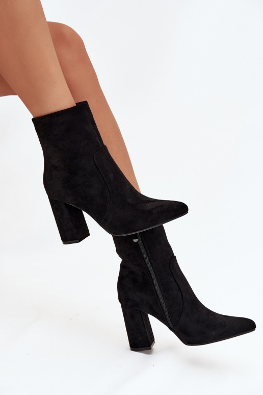 Stivaletti da donna caldi in suede sintetico, neri Pralina