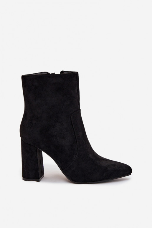 Stivaletti da donna caldi in suede sintetico, neri Pralina
