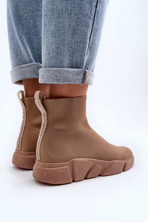 Scarpe sportive da donna con tomaia tipo calza color sabbia Zirila