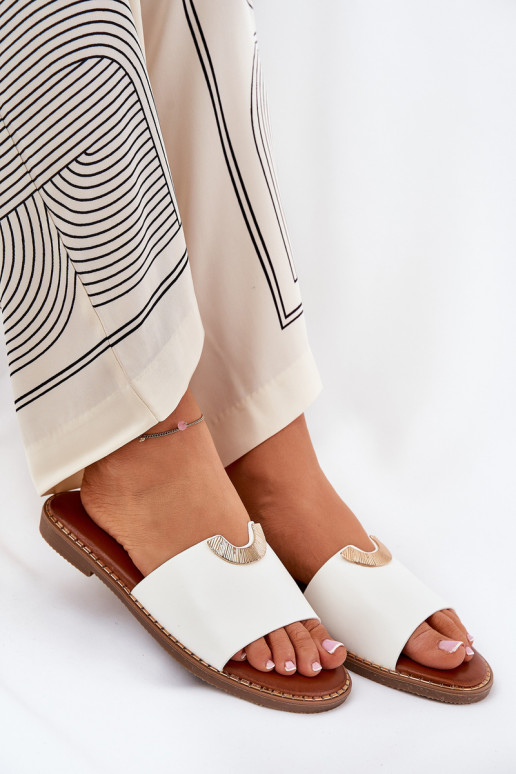 Pantofole da donna in ecopelle con dettagli decorativi bianche Mevith