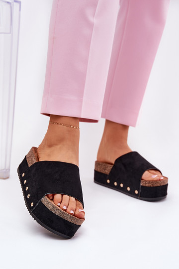 Pantofole da donna con piattaforma in ecopelle scamosciata nera Vinnibe 2