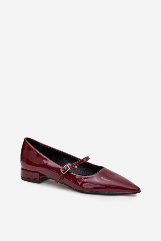 Ballerine verniciate su un tacco delicato con cinturini bordeaux Isvella