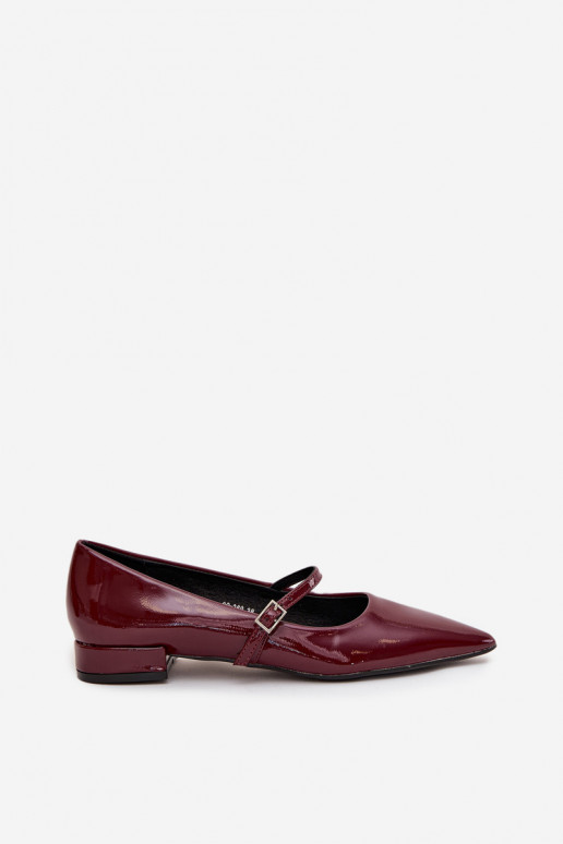Ballerine verniciate su un tacco delicato con cinturini bordeaux Isvella