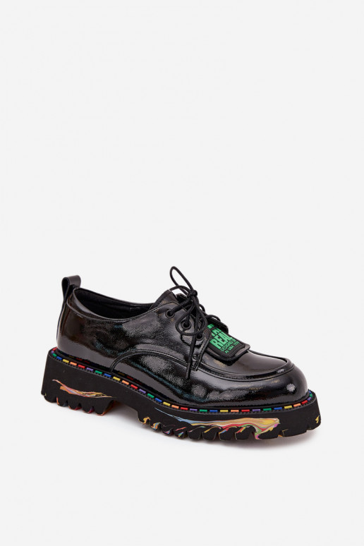 Scarpe da donna con effetto verniciato Artiker 57C0172 nere