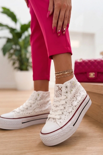 Sneakers bianchi perforati sopra la caviglia Piper 2