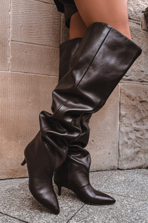 Stivali alti da donna slip-on con tacco sottile in cioccolato Ysolienne