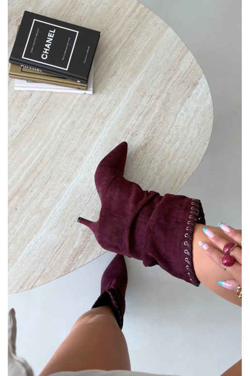 Stivaletti arricciati con tacchi sottili color bordeaux Herella