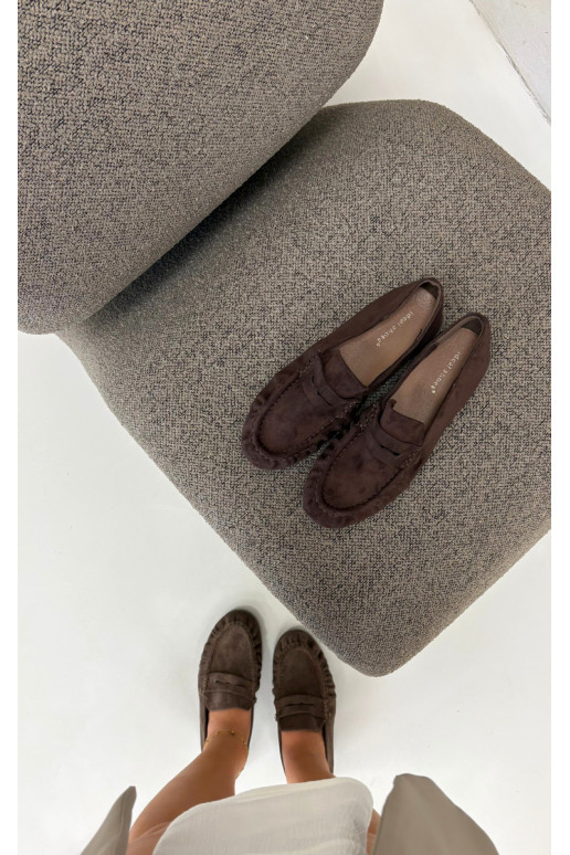 Mocassini da donna con rouches in suede sintetico color cioccolato Sabley
