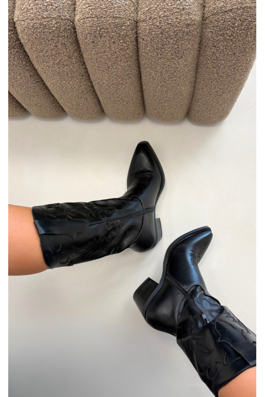Stivali alti in stile cowboy con tacco in pelle sintetica nera Jarissa