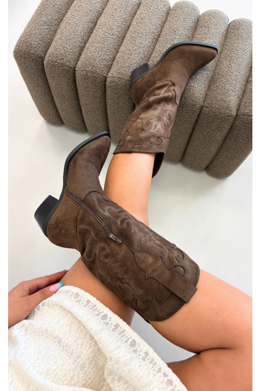Stivali alti in stile cowboy con tacco in suede sintetico marrone Jarissa