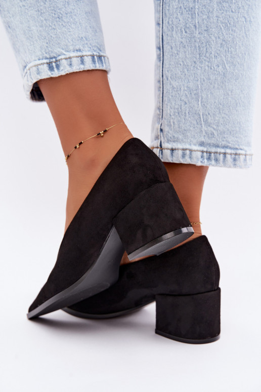 Scarpe con punta affusolata e tacchi quadrati in colore nero Lavisa