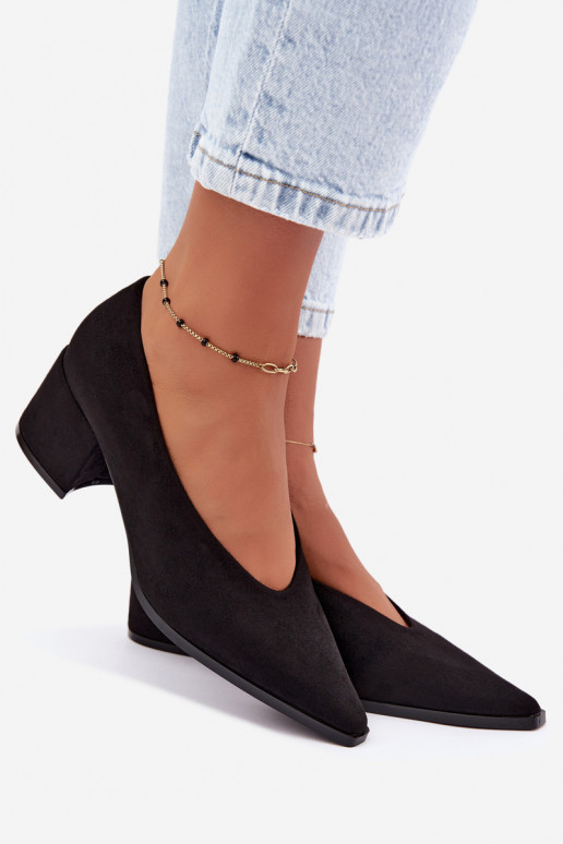 Scarpe con punta affusolata e tacchi quadrati in colore nero Lavisa