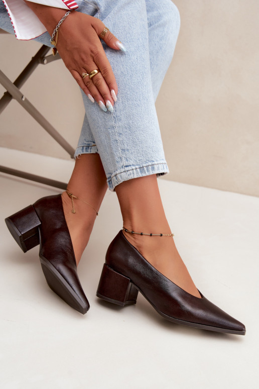 Scarpe con punta affusolata e tacchi quadrati in ecopelle color marrone scuro Lavisa