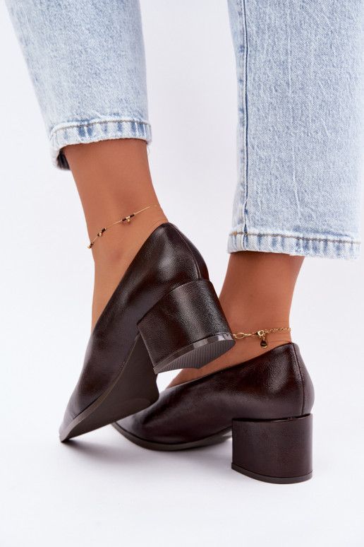 Scarpe con punta affusolata e tacchi quadrati in ecopelle color marrone scuro Lavisa