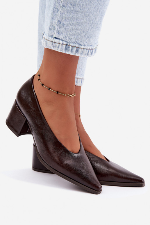 Scarpe con punta affusolata e tacchi quadrati in ecopelle color marrone scuro Lavisa