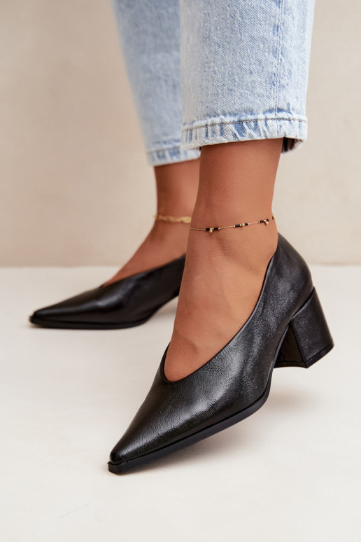 Scarpe con punta affusolata e tacchi quadrati in ecopelle color nero Lavisa
