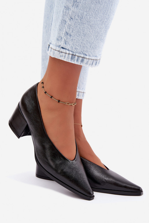 Scarpe con punta affusolata e tacchi quadrati in ecopelle color nero Lavisa