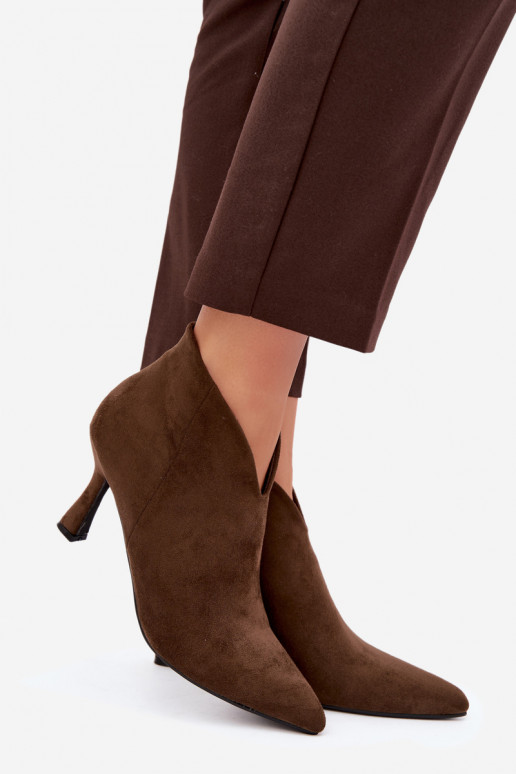 Stivaletti da donna con tacco sottile e punta affusolata in colore khaki Bessia