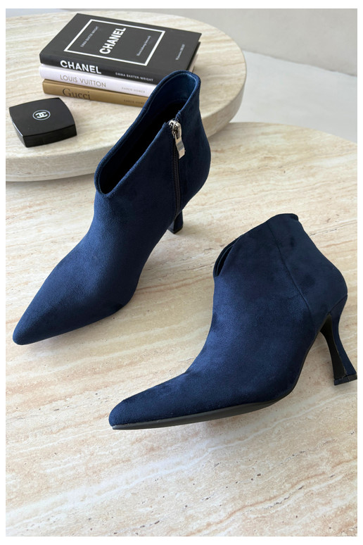 Stivaletti da donna con tacco sottile e punta affusolata in colore blu scuro Bessia