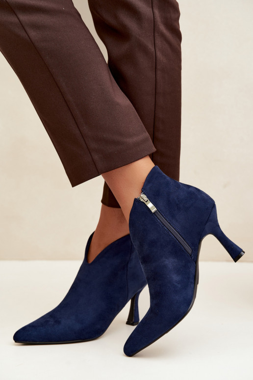 Stivaletti da donna con tacco sottile e punta affusolata in colore blu scuro Bessia