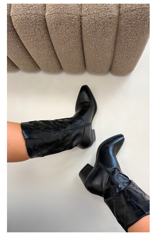 Stivali alti in stile cowboy con tacco in pelle sintetica nera Jarissa