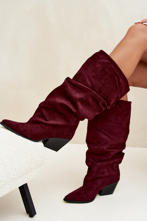 Stivali da donna sopra il ginocchio con parte superiore curva e tacchi in camoscio di colore bordeaux Durela