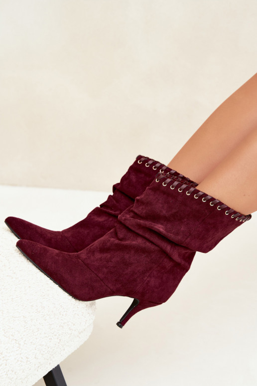 Stivaletti arricciati con tacchi sottili color bordeaux Herella