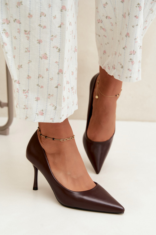 Scarpe con tacco classiche in pelle sintetica, cioccolato Nesha