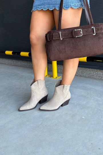 Stivaletti cowboy slip-on in suede sintetico color avorio Beretta 2