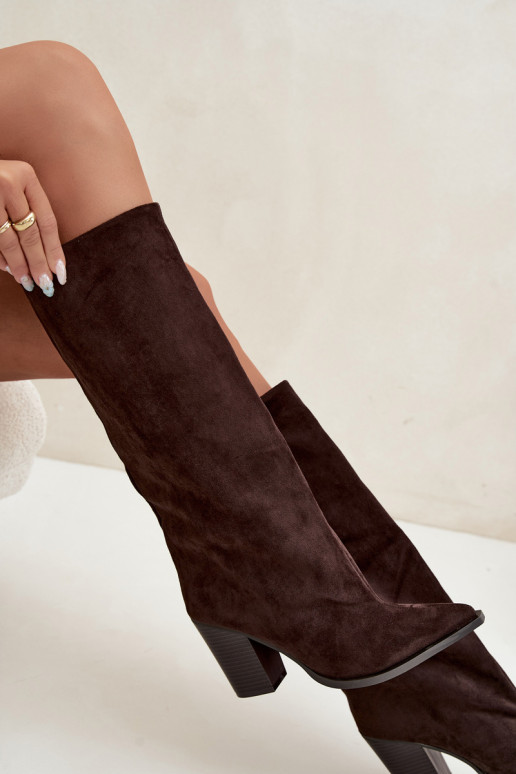 Stivali donna al ginocchio slip-on con tacco in suede sintetico color cioccolato Carmina