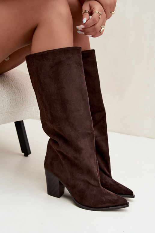 Stivali donna al ginocchio slip-on con tacco in suede sintetico color cioccolato Carmina