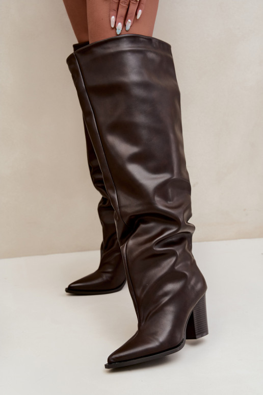 Stivali alti da donna con tacco in stile slip-on in ecopelle color cioccolato Anica