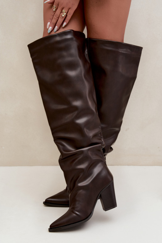 Stivali alti da donna con tacco in stile slip-on in ecopelle color cioccolato Anica