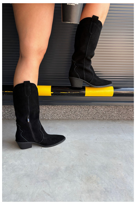 Stivali alti in stile cowboy in suede naturale con isolamento e tacco in colore nero Radley