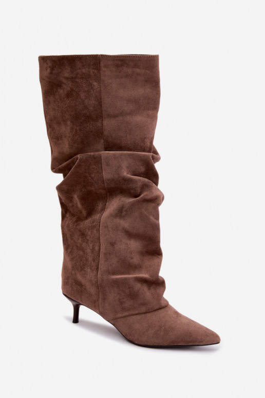 Stivali khaki stropicciati al ginocchio con tacco kitten in suede LoĮen
