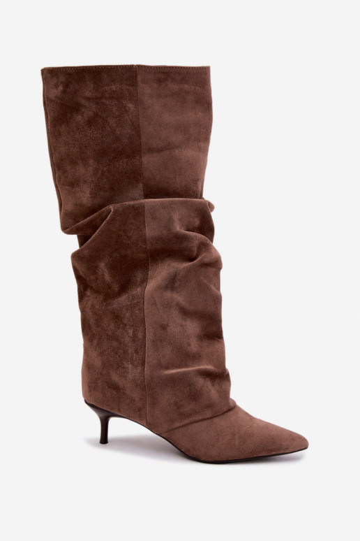 Stivali khaki stropicciati al ginocchio con tacco kitten in suede LoĮen