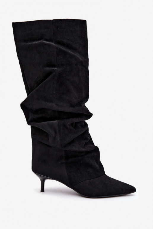 Stivali neri stropicciati al ginocchio con tacco kitten in suede LoĮen