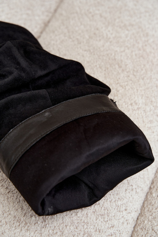 Stivali neri stropicciati al ginocchio con tacco kitten in suede LoĮen