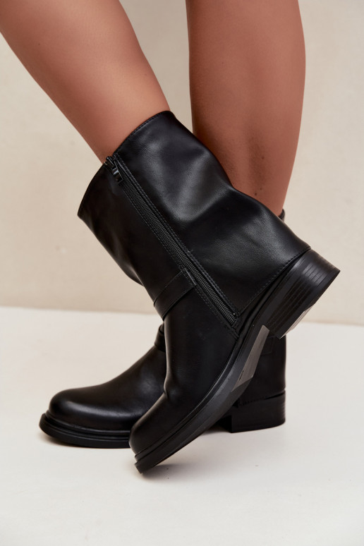 Stivaletti isolati da donna con fibbie in colore nero Corley