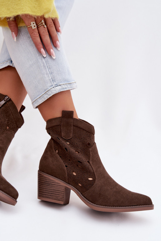 stivaletti da donna in stile cowboy con dettagli traforati CzekoladoĮe Nolvina