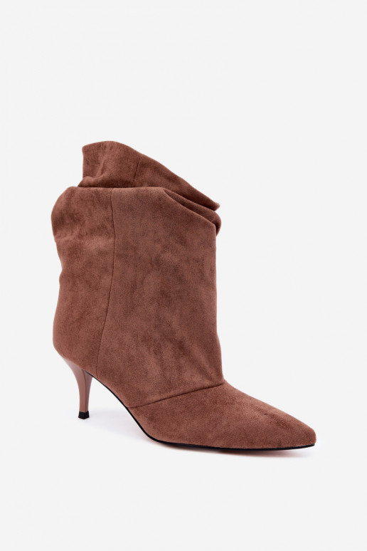Stivaletti marroni slip-on con tacchi sottili Slouchy Yesenia