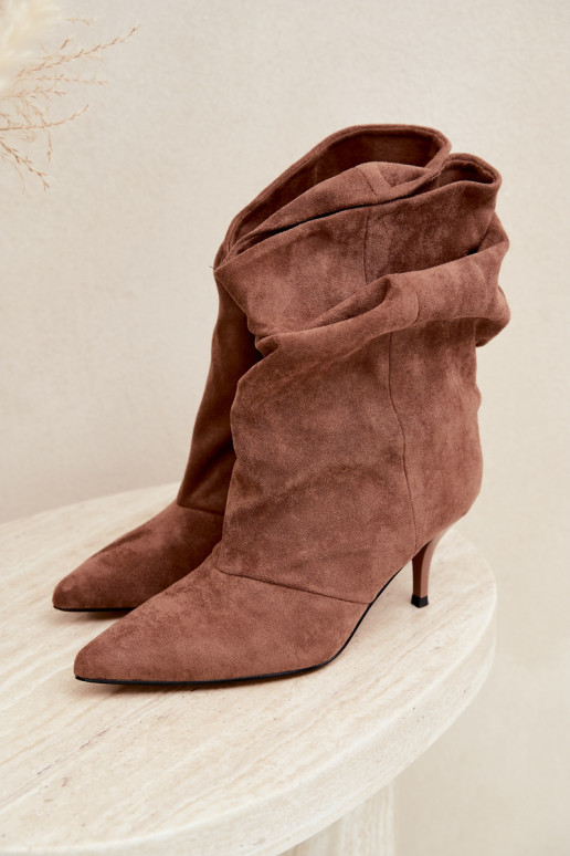Stivaletti marroni slip-on con tacchi sottili Slouchy Yesenia