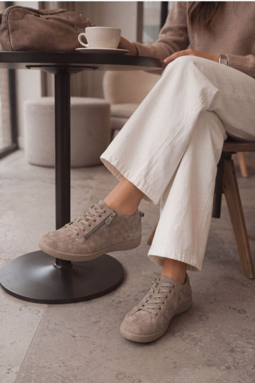 Scarpe da donna in suede sintetico color sabbia Brindle