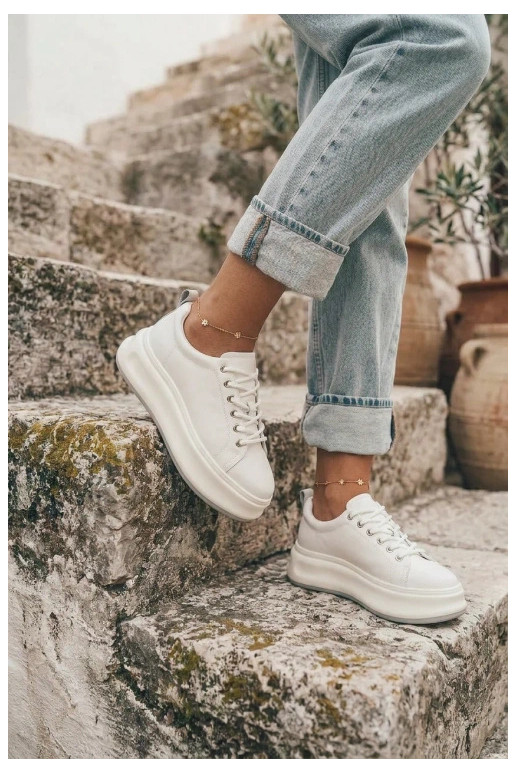 Sneakers bianche da donna con plateau GOE SS2N4021