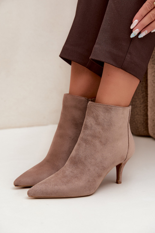Stivaletti khaki in suede sintetico con tacchi a punta Niretta