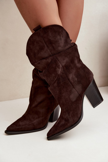 Stivaletti color cioccolato in suede con rouches sul tacco Inela 2