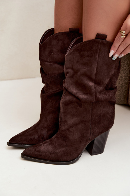 Stivaletti color cioccolato in suede con rouches sul tacco Inela