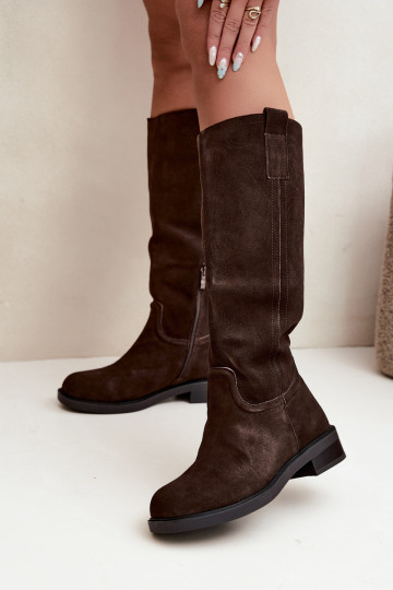 Stivali color cioccolato in suede isolati Ashmere 2